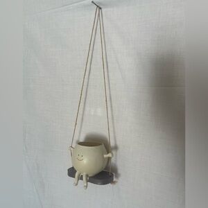 Cream Hanging Planter with Smiley Face